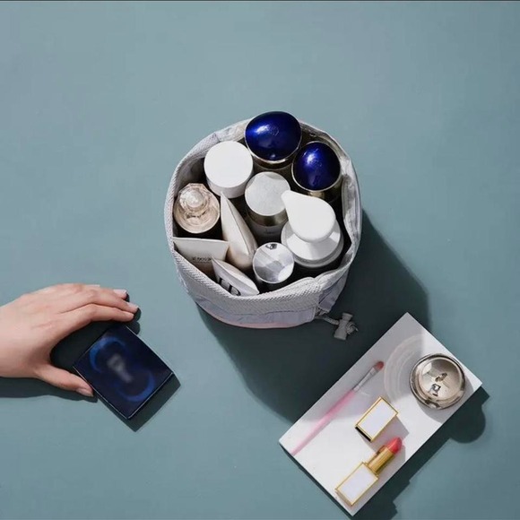 New Drawstring Toiletry Bag Light Pink/Silver Color - Picture 2 of 3